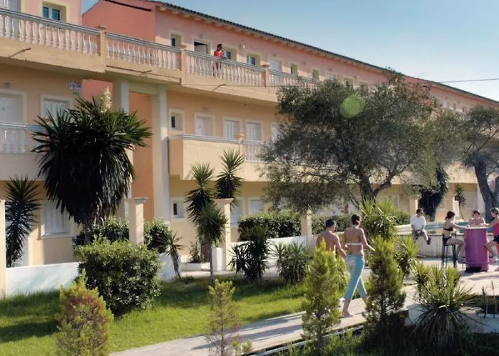 Trabukos Complex (adults Only)